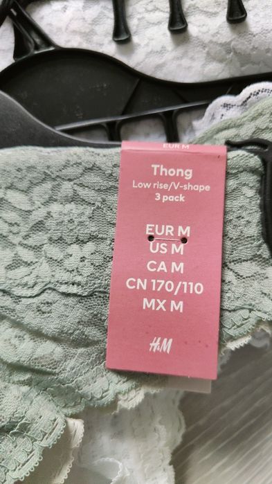 Mega Paka Stringi H&M rozm.M 75szt.