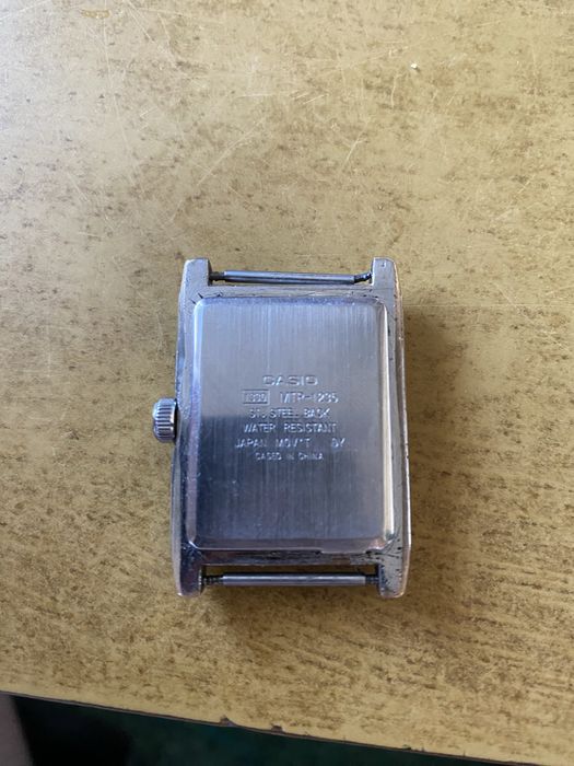 Часи casio  мт 1235 полет