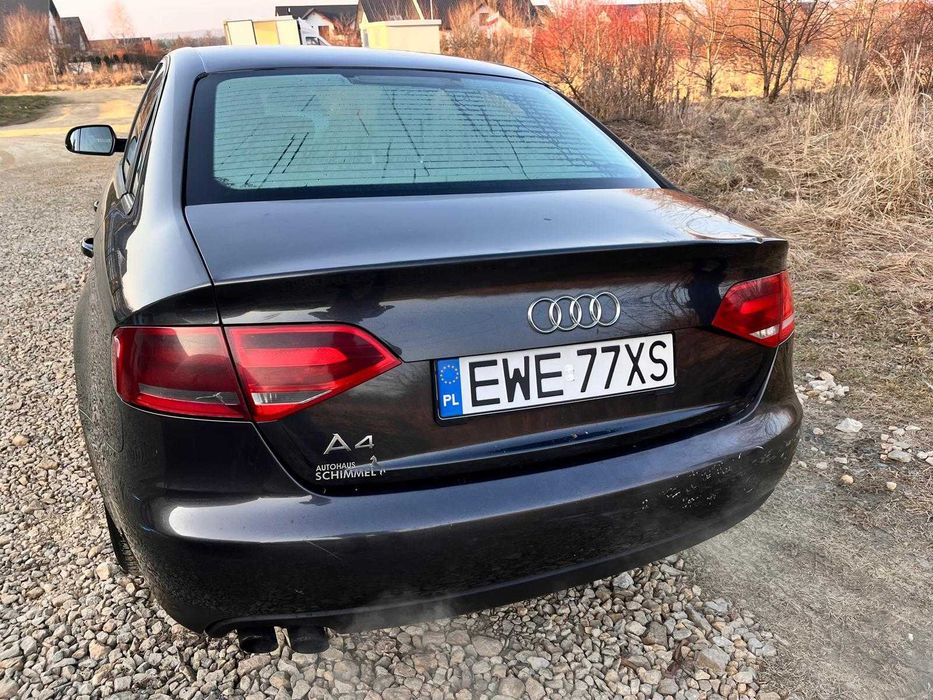 Samochód Audi A4 tsfi