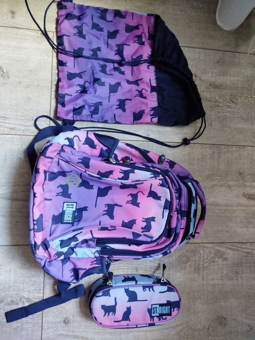 Zestaw plecak trzykomorowy piórnik worek