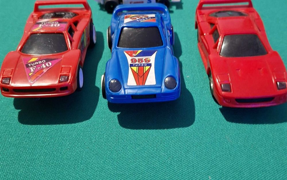 3 carrinhos de pista de automóveis, vintage