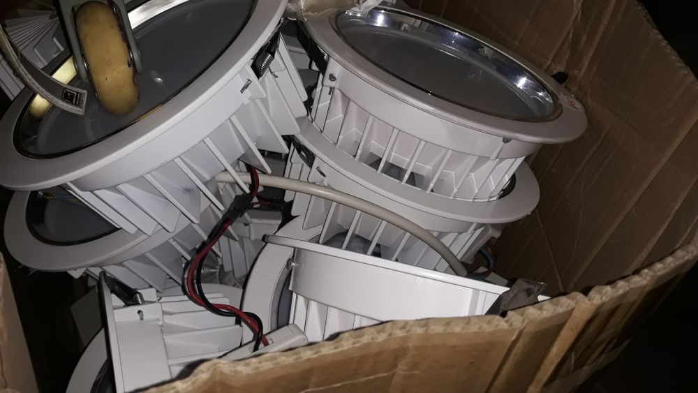 LED Projectors64740900424707124