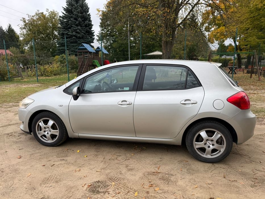 Samochód Toyota AURIS