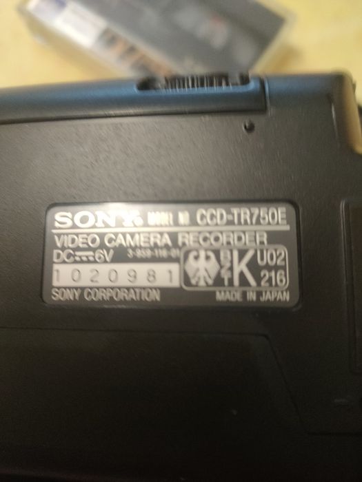 Máquina de filmar sony CCD-TR750E