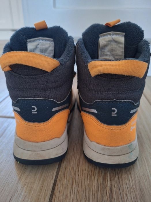 Buty turystyczne Queshua zimowe nieprzemakalne rozmiar 28 świetny stan