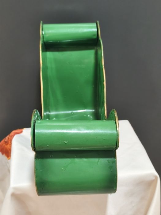 Sanie metalowe , wymiary 28 x 11 x 18