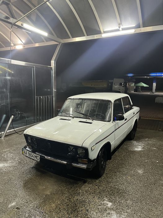Автомобіль Ваз 21063