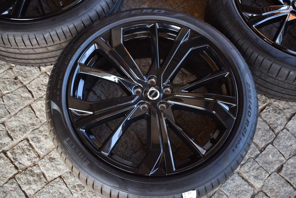 Volvo XC 60 2 black edition nowe 2024 oryginał oem Pirelli 21'