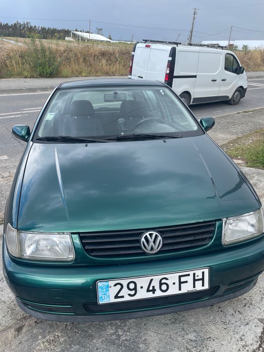 Carro Polo verde 1995