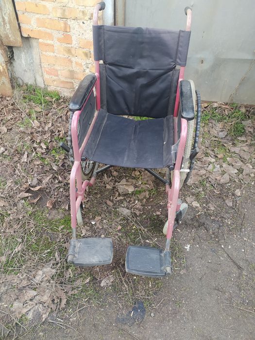 Продам инвалидну каляску