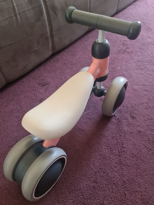 Bicicleta de equilíbrio para criança