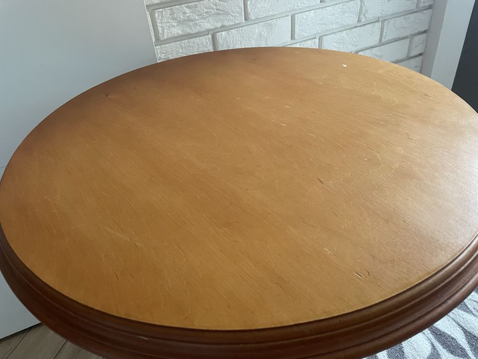 Drewniany stolik okrągły retro – klasyczny, vintage, ok. 30 lat, 66×66 cm
