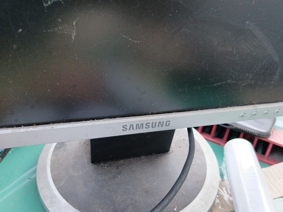Монитор Samsung SyncMaster 940 BF