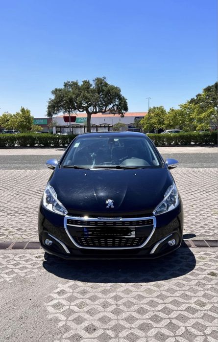 Peugeot 208 - Impecável