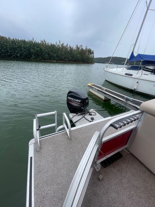Barco pontón Americano