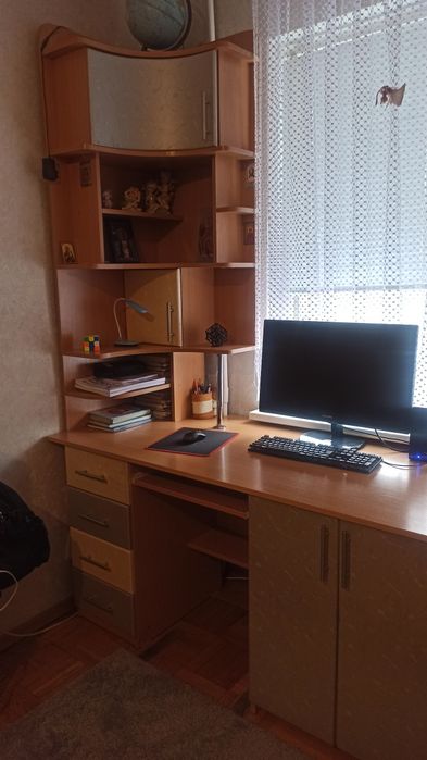 Письмовий стіл для двох