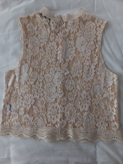 Top em renda chique Goa Goa