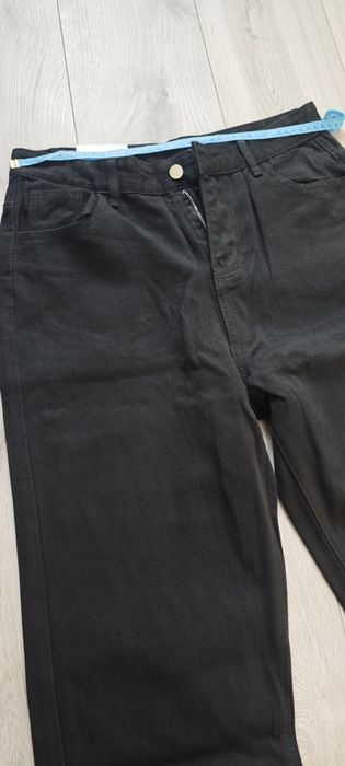 Джинси чорні нові  mom jeans