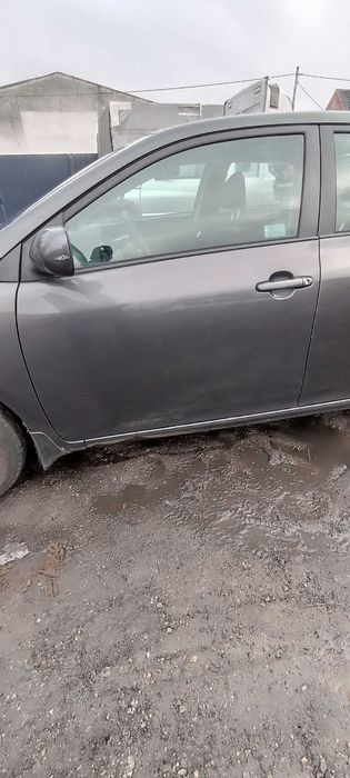 toyota corolla e15 1.6 a1zrt12u lak 1g3 samochód na części