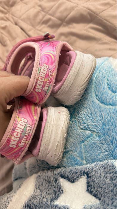 Skechers 10-11 мигаючі сандалі для дівчинки