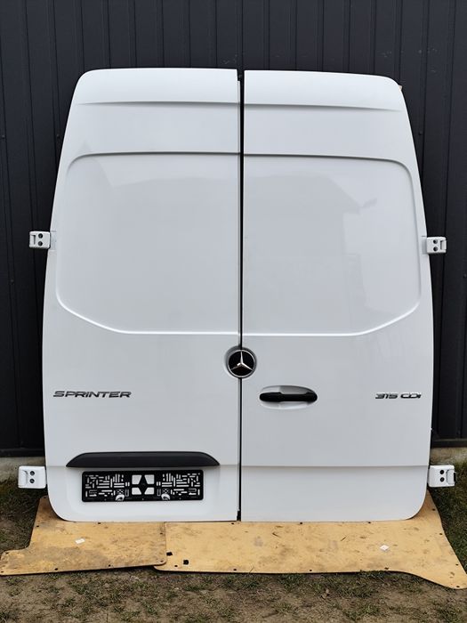 Задні двері Мерседес спрінтер 907-910 Sprinter