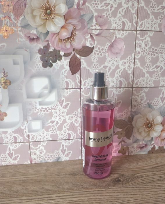 Bruno Banani Dangerous Woman mgiełka do ciała 250ml