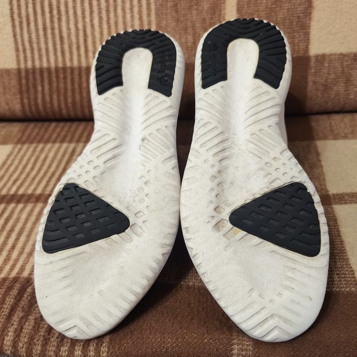 Чоловічі кросівки adidas tobular