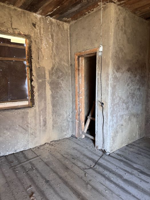 Продам дім, дво поверховий