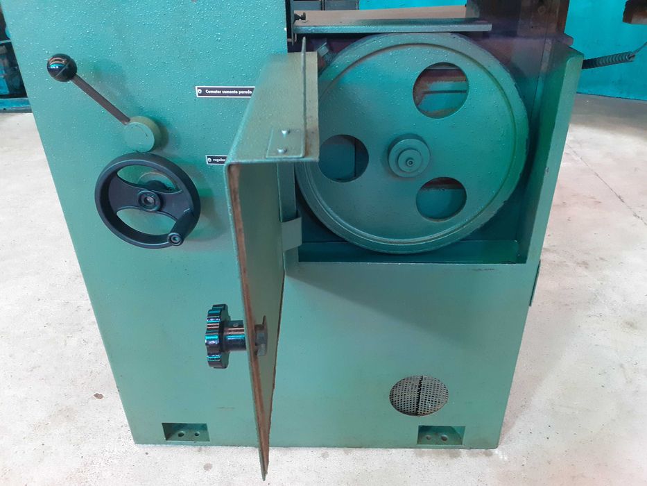 Serra industrial de fita vertical para Metais