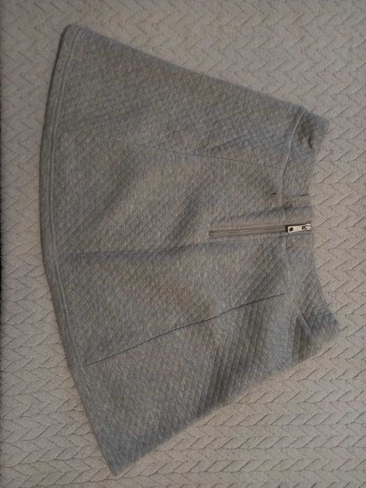 Szara spódnica mini