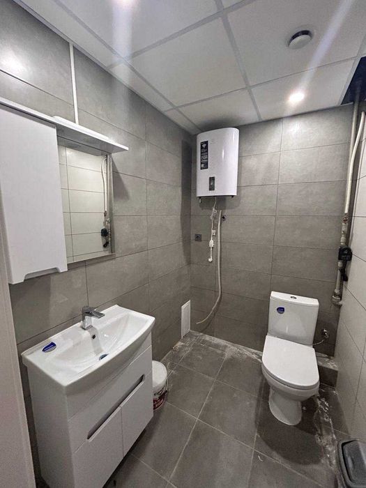 Продаж нежитлового приміщення 170 кв.м. центр, вул. Володимирська, 6