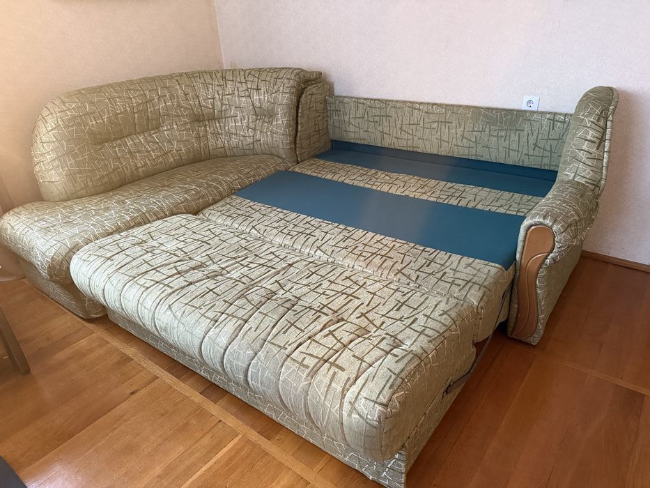 Кутовий биван ліжко бв 2,7м на 2м