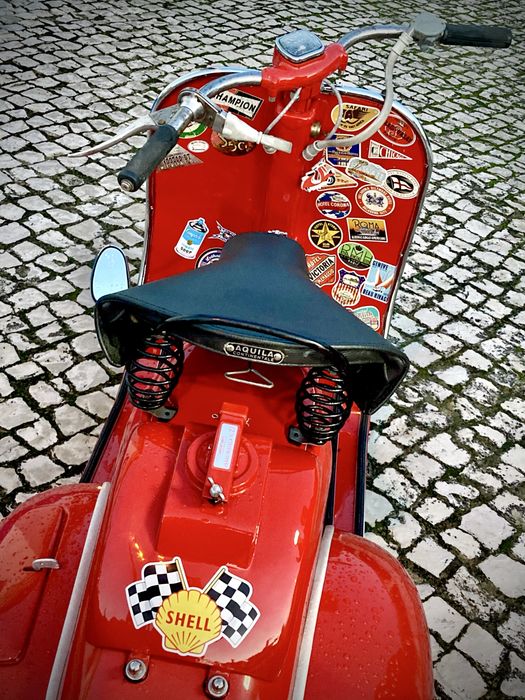 Vespa 125 VN2T personalizada