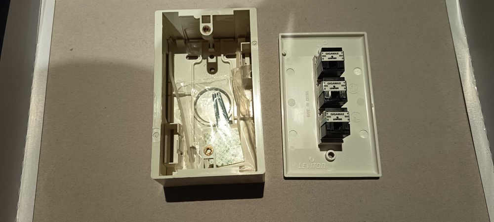 Placa parede ethernet 3portas LEVITON