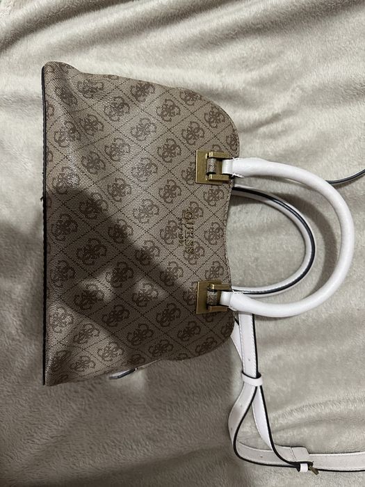 Vendo mala GUESS NOVA