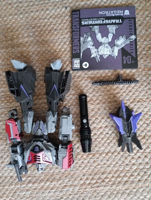 Transformers Megatron Studio Series 04 Gamer Edition