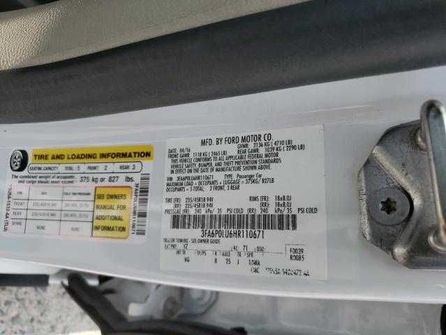 Автомобіль Ford Fusion Hybrid 2017 року з США