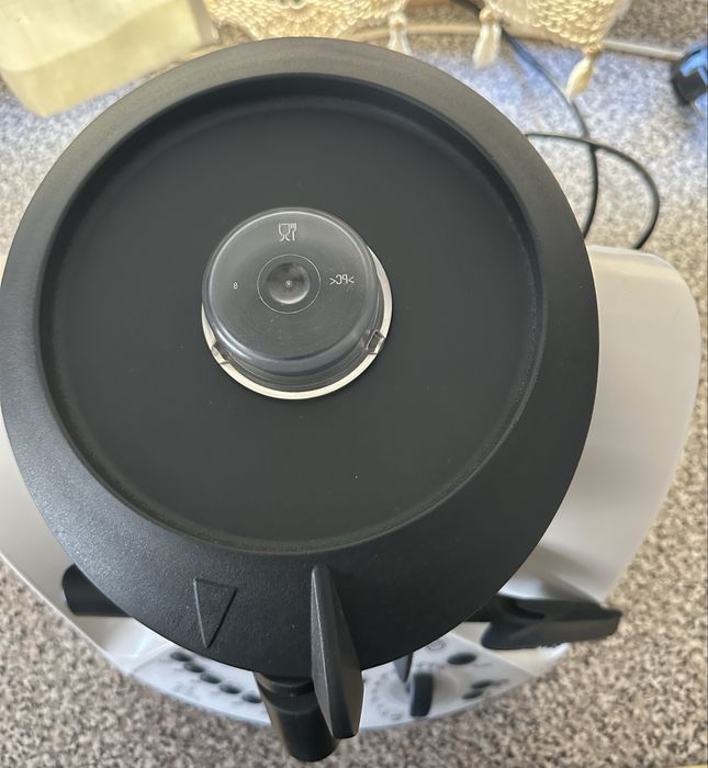 Bimby tm3 com oferta de livro de receitas