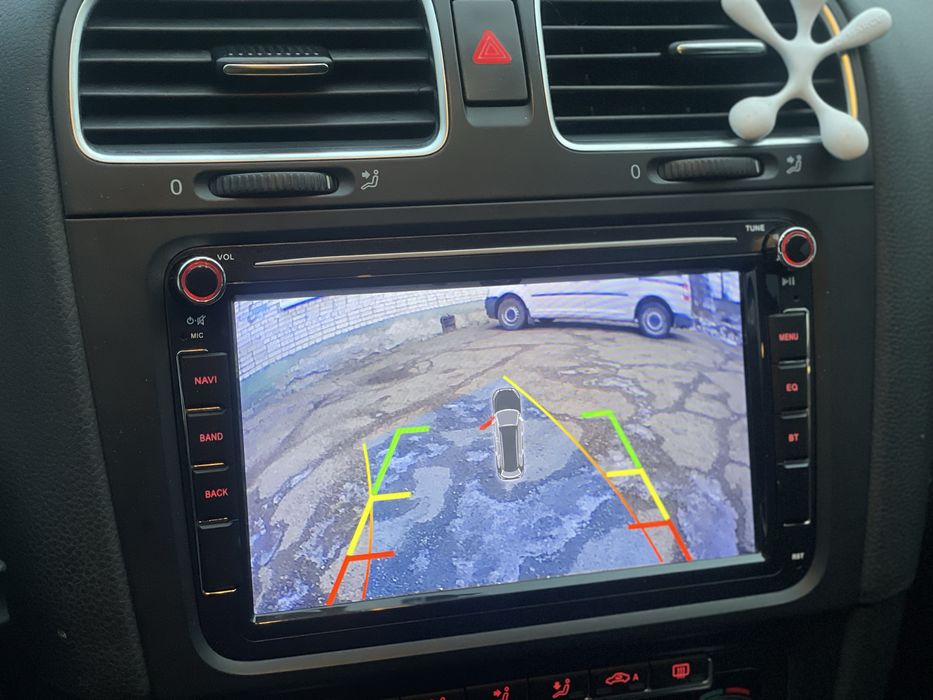 Volkswagen Golf 2011 р.1.4 бензин