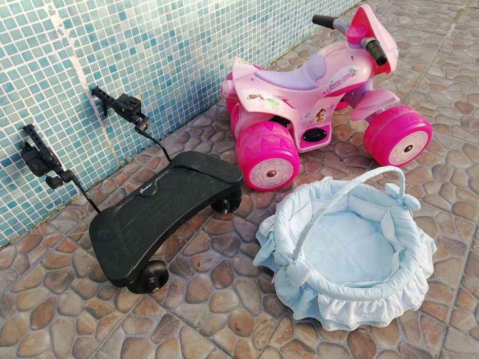 Colchão e Fraldário Mais  Lote  De Brinquedos Novos da Chico