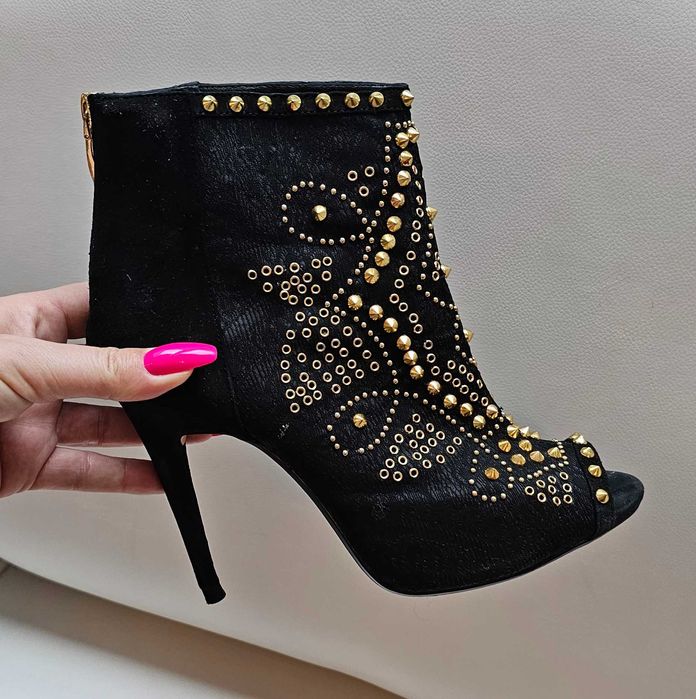 Zara botki bez palców złote nity roz 41