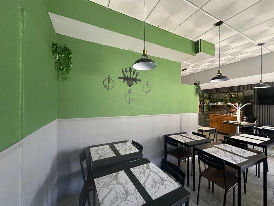 Trespasse de Café/Restaurante com arrendamento de imóvel no Casal do Marco/Paio Pires