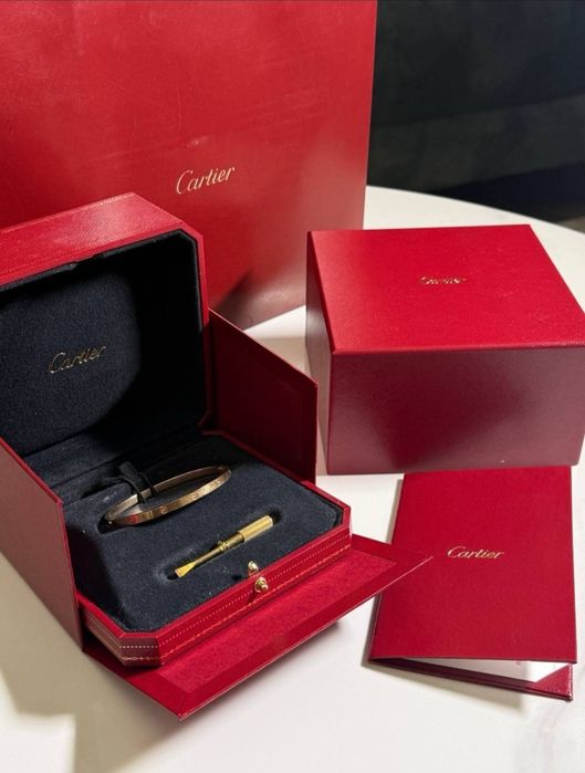 Продам набір Cartier