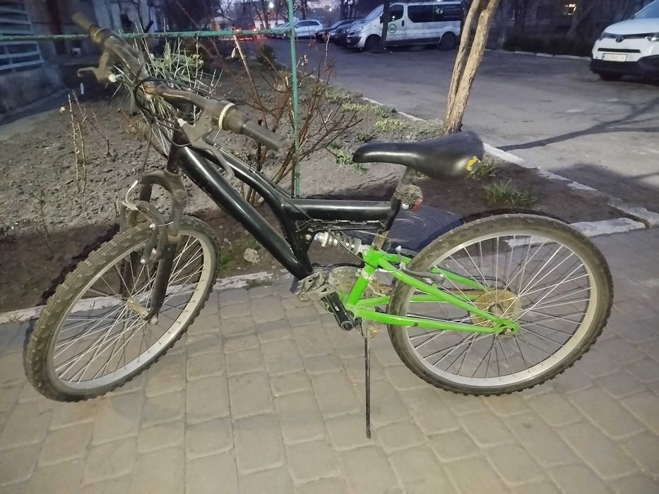 Велосипед 24радіус колес