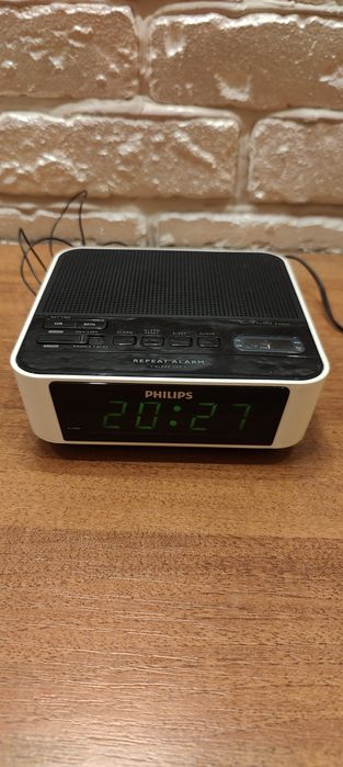 Радиочасы будильник Philips AJ3112/12.