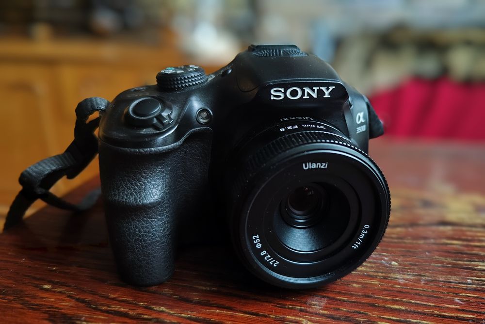 Sony a3500 + автофокусний Ulanzi 27 f2,8