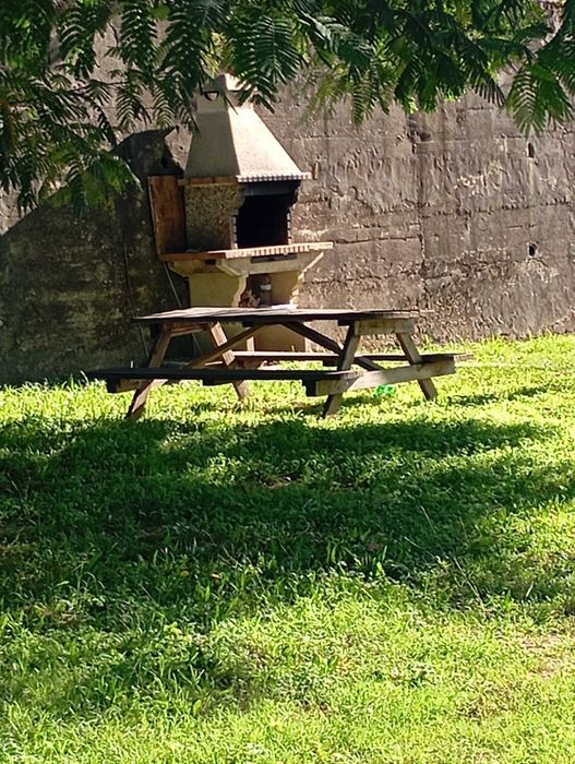 Arrendo quarto com WC privado
