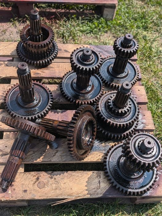 Вторинний вал КПП МТЗ 82 Радіатор Мтз 1523.1221 ТРОПІК д260 Радиатор