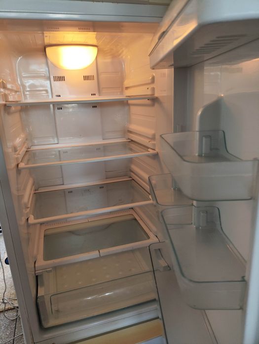 Frigorífico combinado samsung 190cm a funcionar perfeitamente