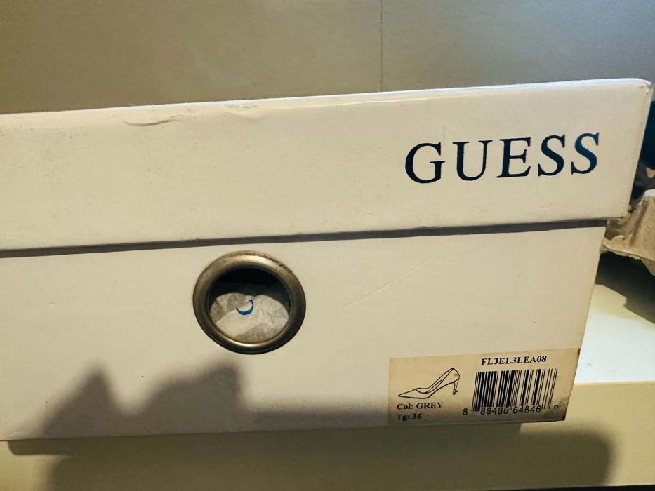 Szpilki Guess nowe